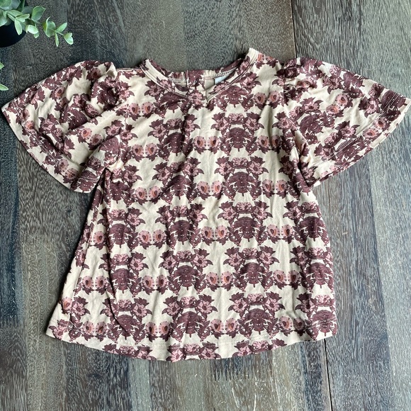 kate quinn Other - Kate Quinn Bamboo floral neutral flutter top, 6-12M